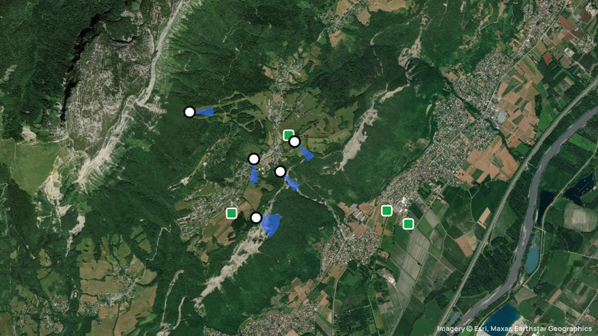 Satellite map of St. Hilaire with its launches and landings
