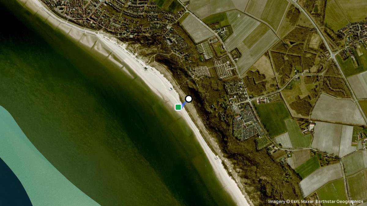 Satellite map of Zoutelande with its launches and landings