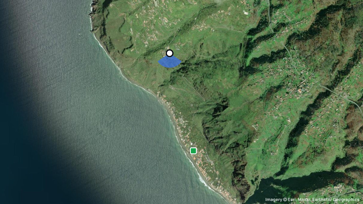 Satellite map of Faja da Ovelha with its launches and landings