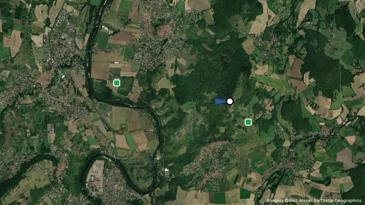 Satellite map of Puy de St. Romain with its launches and landings