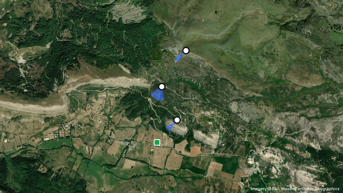 Satellitenkarte von Saint-Geniez mit Start- und Landeplätzen