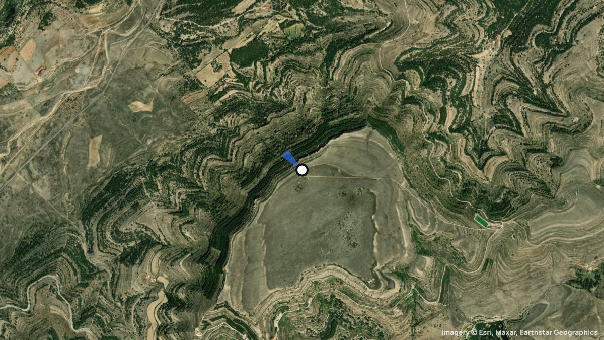 Satellite map of Ares del Maestre with its launches and landings