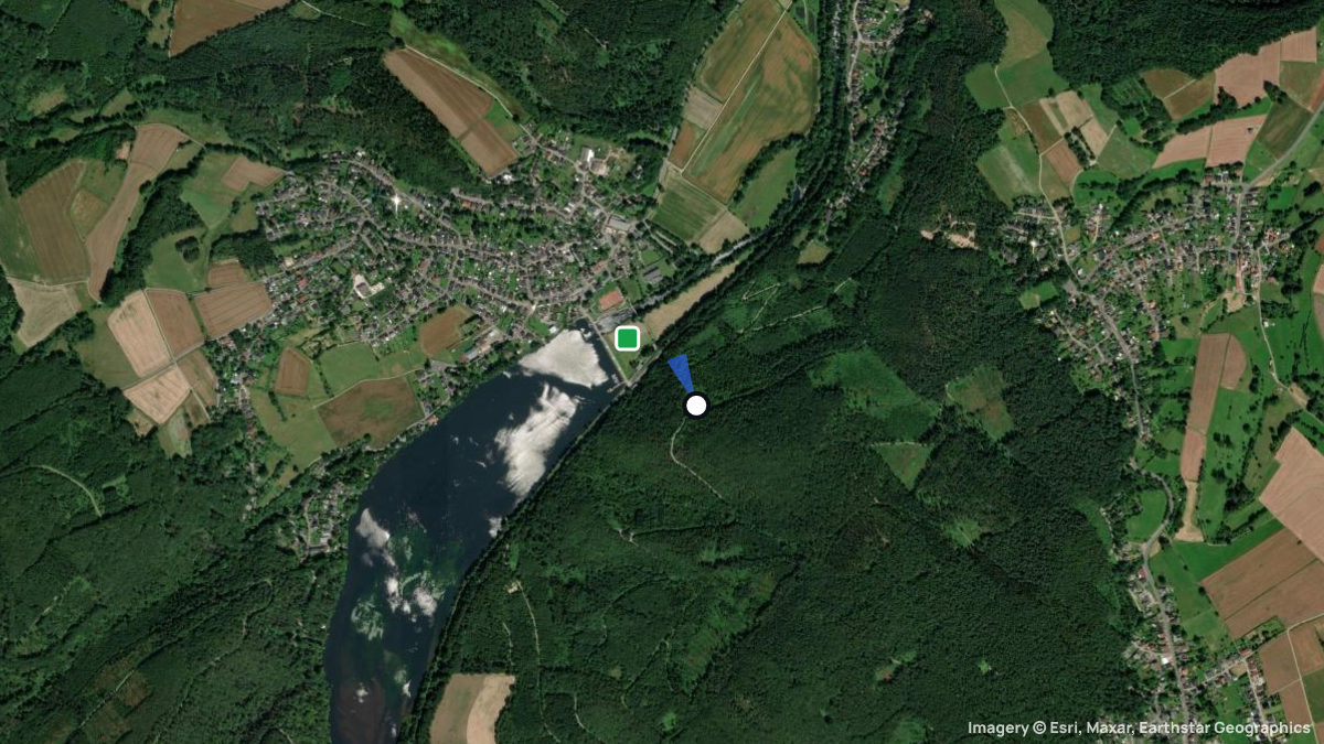 Satellitenkarte von Obermaubach mit Start- und Landeplätzen