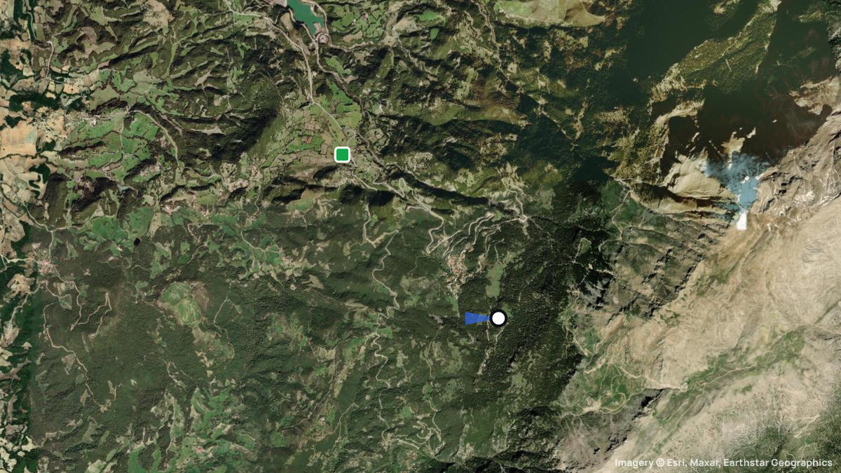 Satellite map of Kalentzi with its launches and landings