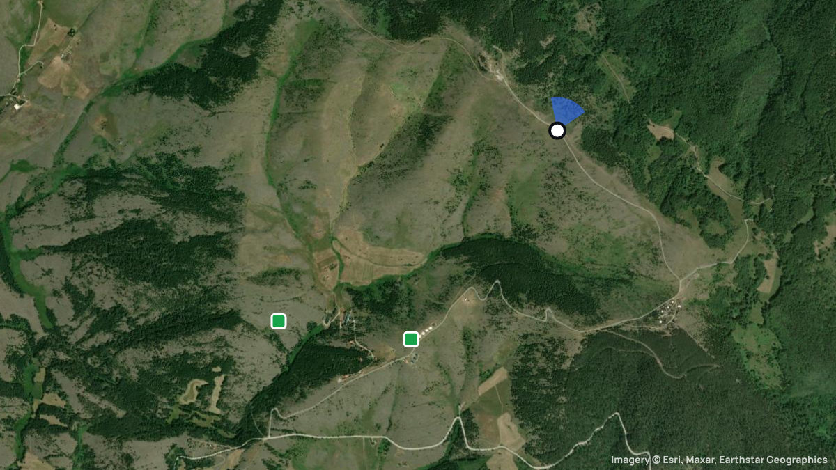 Satellitenkarte von Zlatibor Vojska mit Start- und Landeplätzen