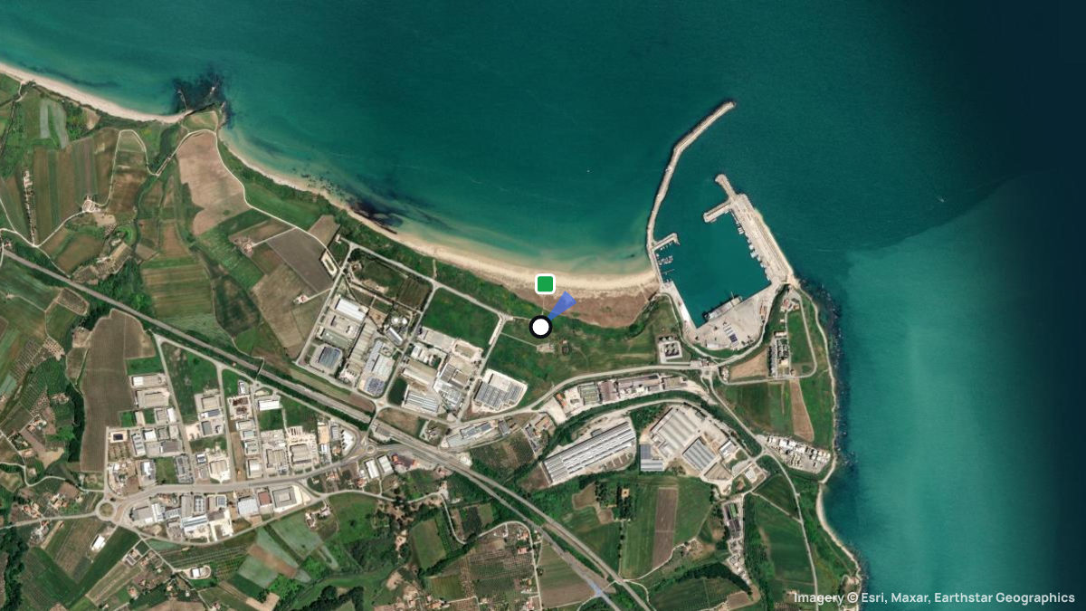 Satellite map of Punta Aderci with its launches and landings