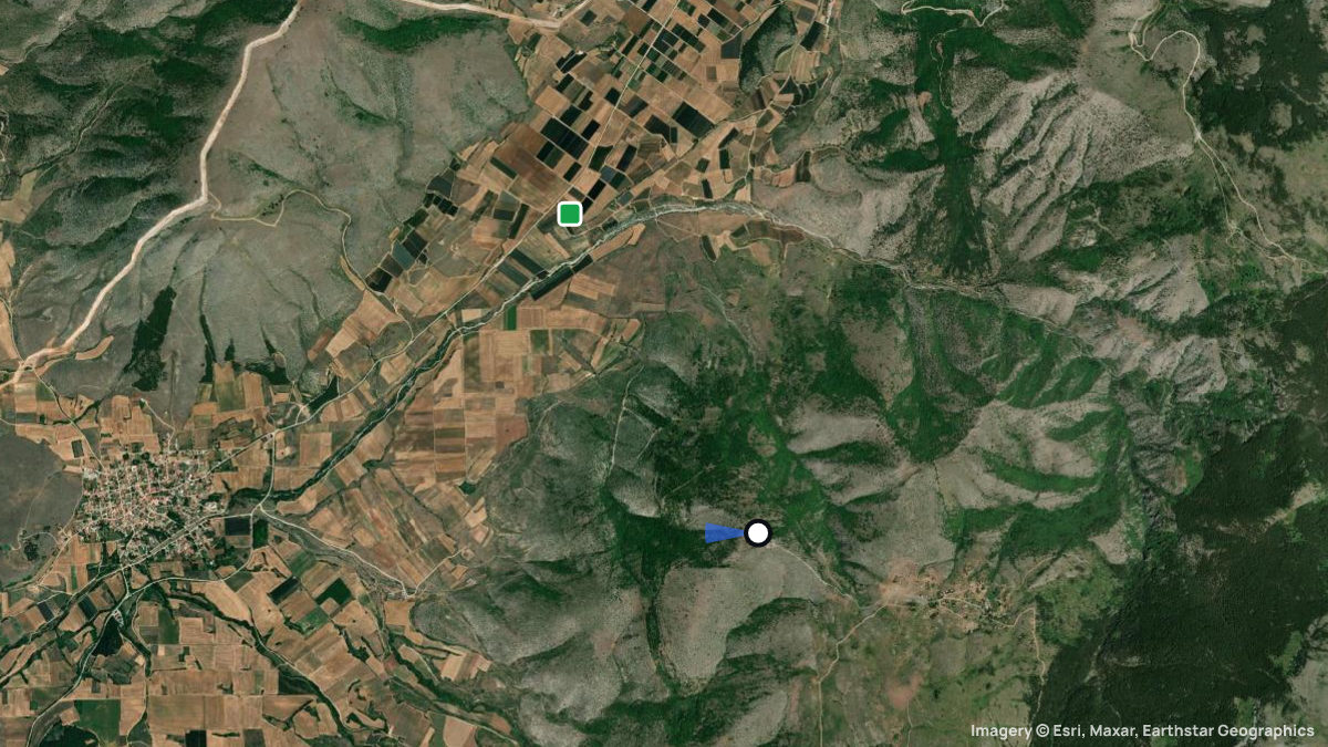 Satellite map of Komnina with its launches and landings