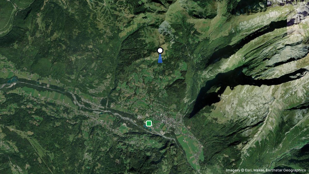 Satellite map of La Bourgeoise with its launches and landings