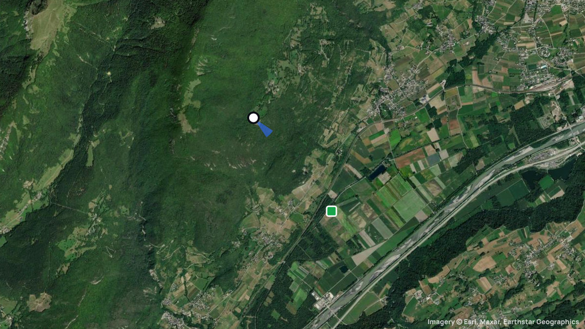 Satellite map of Montlambert with its launches and landings
