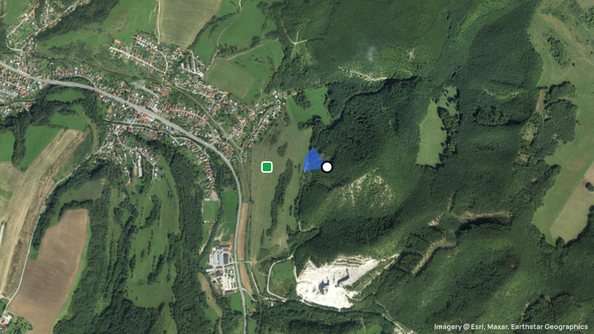 Satellitenkarte von Raztocno-Borova mit Start- und Landeplätzen