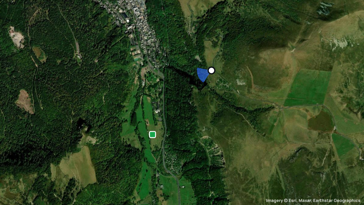 Satellite map of Le Grande Cascade with its launches and landings