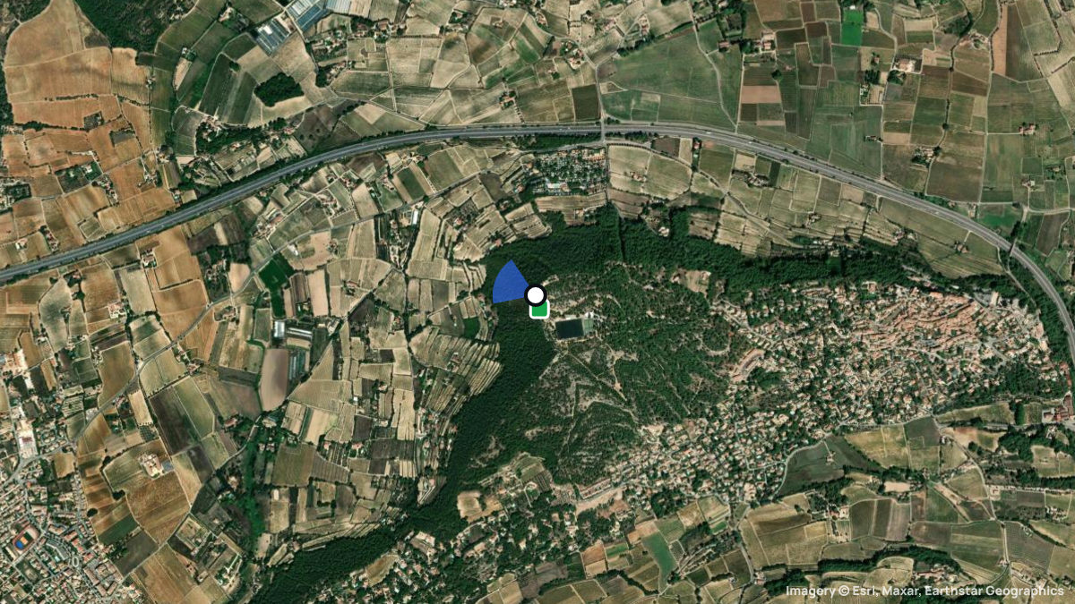 Satellite map of La Cadiere D'Azur with its launches and landings