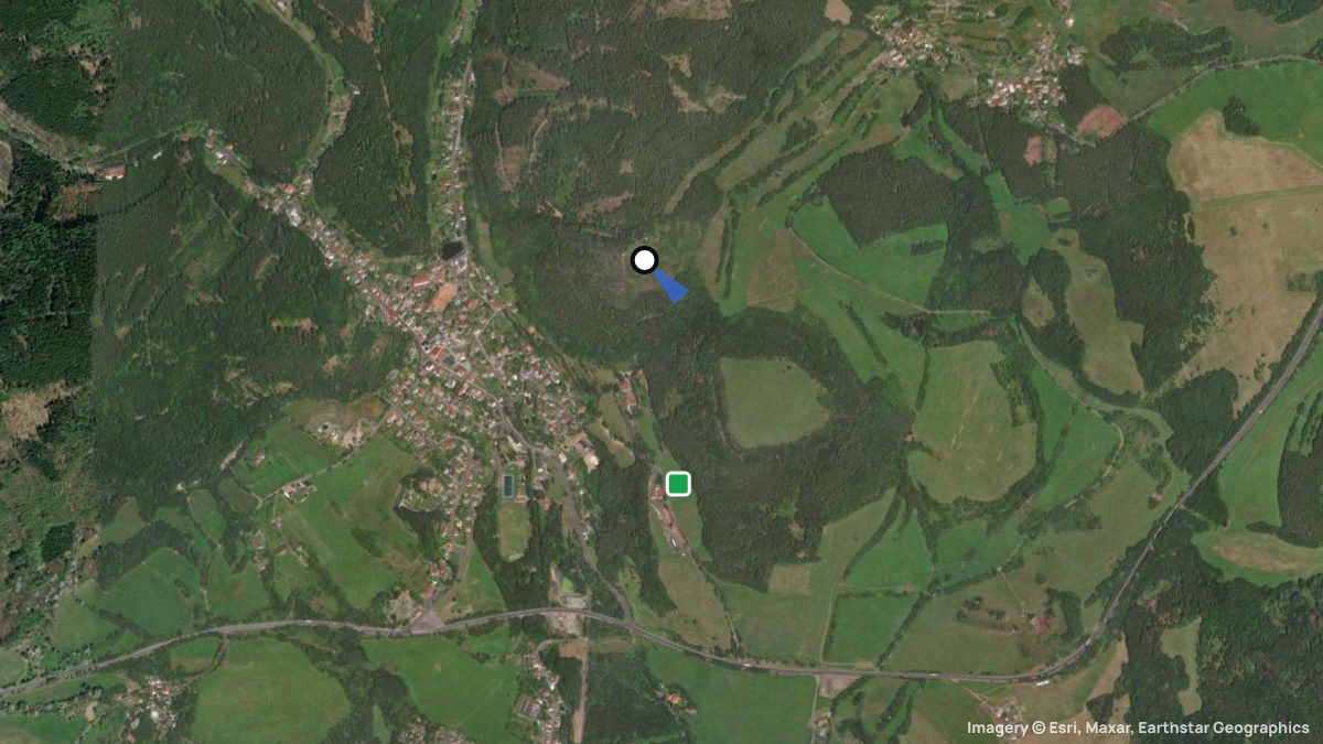 Satellitenkarte von Perstejn mit Start- und Landeplätzen