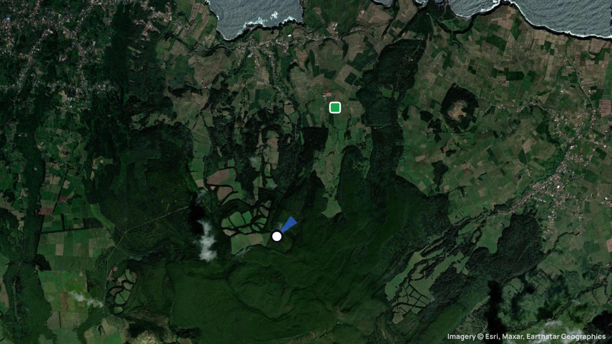 Satellite map of Quatro Ribeiras with its launches and landings