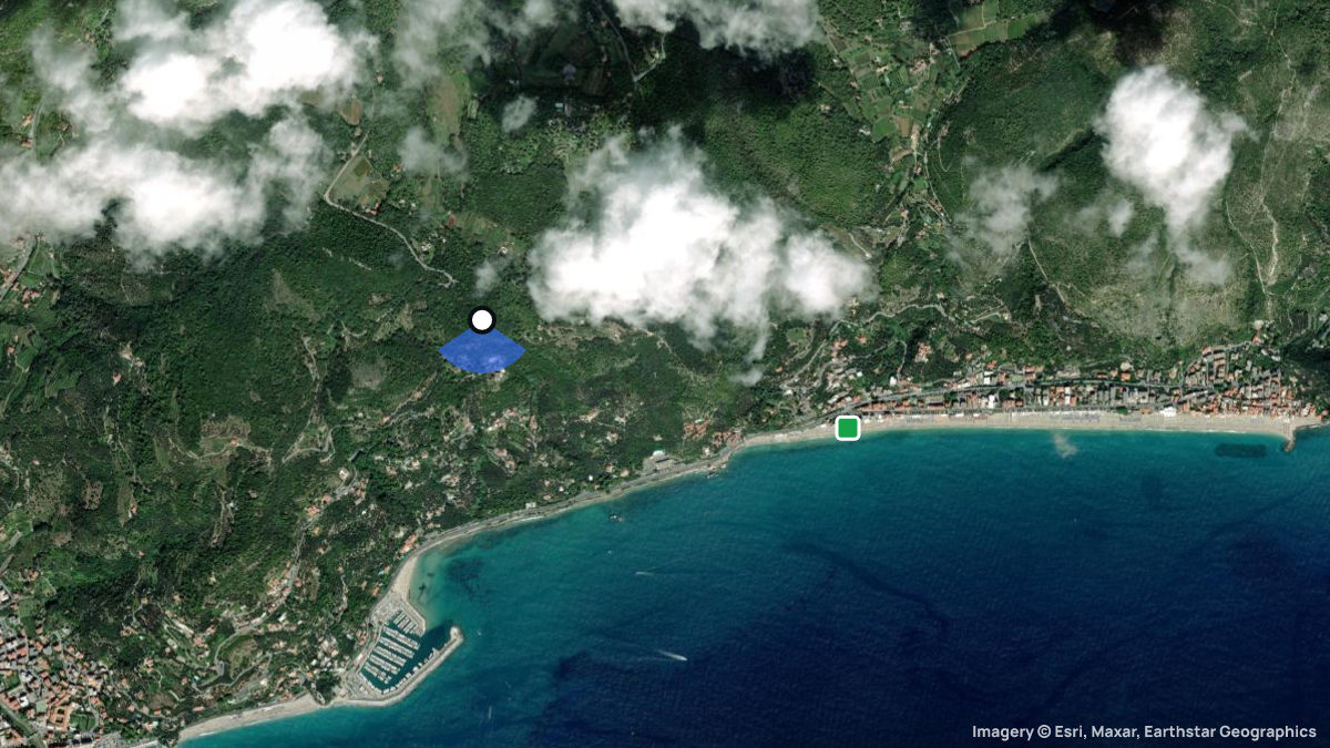 Satellite map of Finale Ligure with its launches and landings