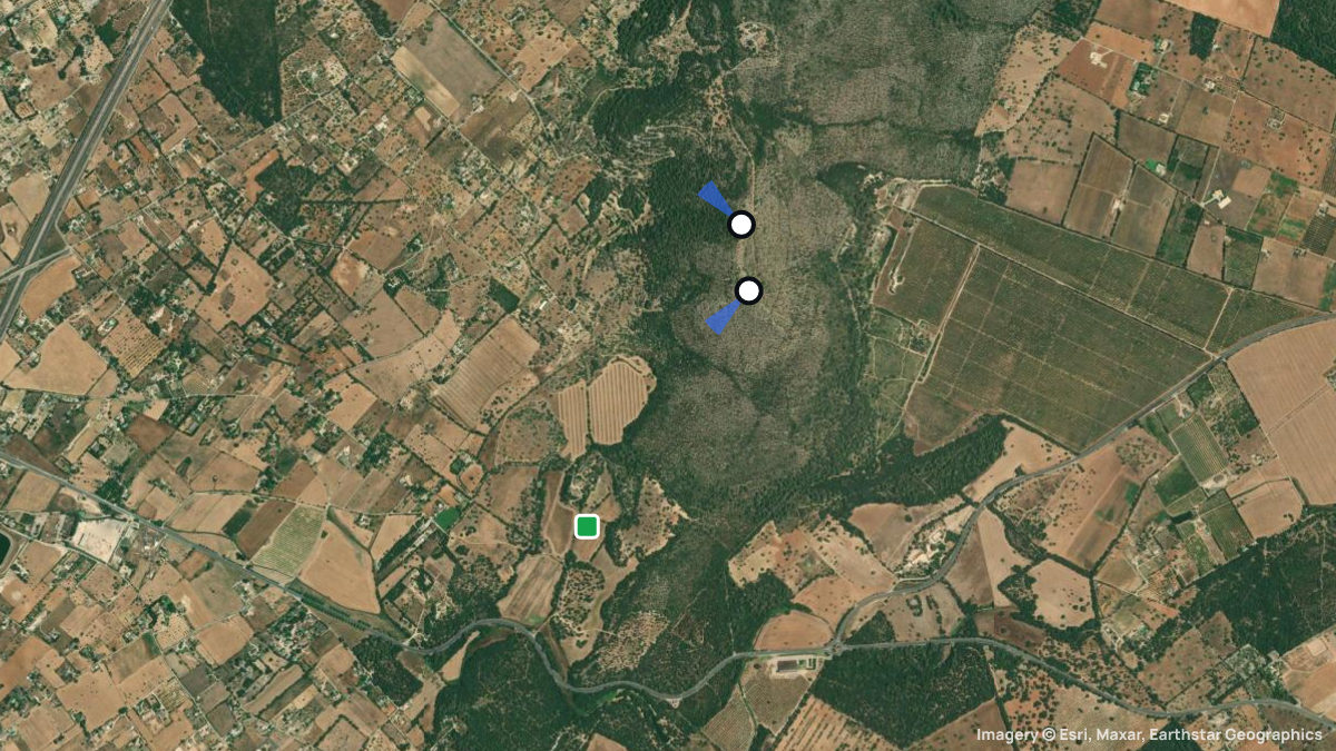 Satellite map of Puig de Santa Magdalena with its launches and landings