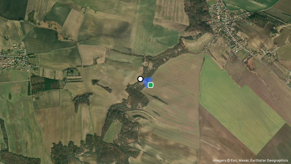 Satellitenkarte von Jevineves mit Start- und Landeplätzen