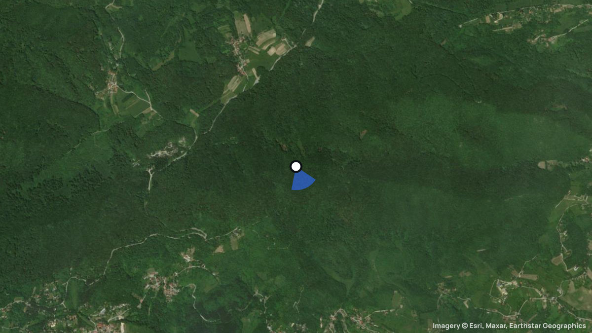 Satellite map of Plesivica with its launches and landings