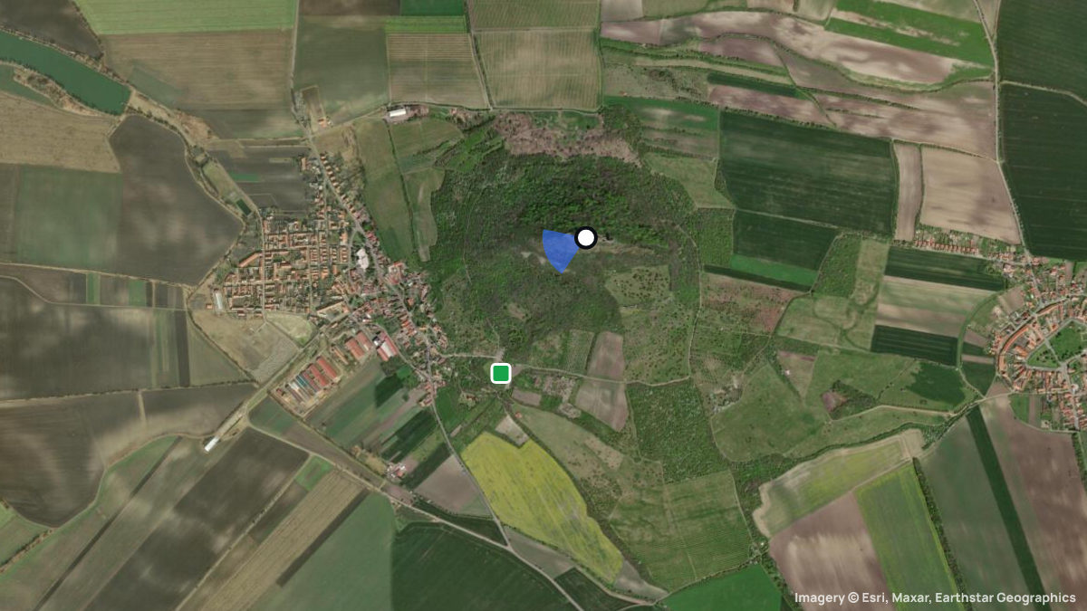 Satellitenkarte von Hazmburk mit Start- und Landeplätzen