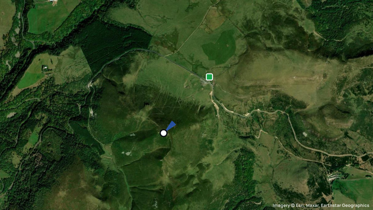 Satellite map of Puy de la Tache with its launches and landings