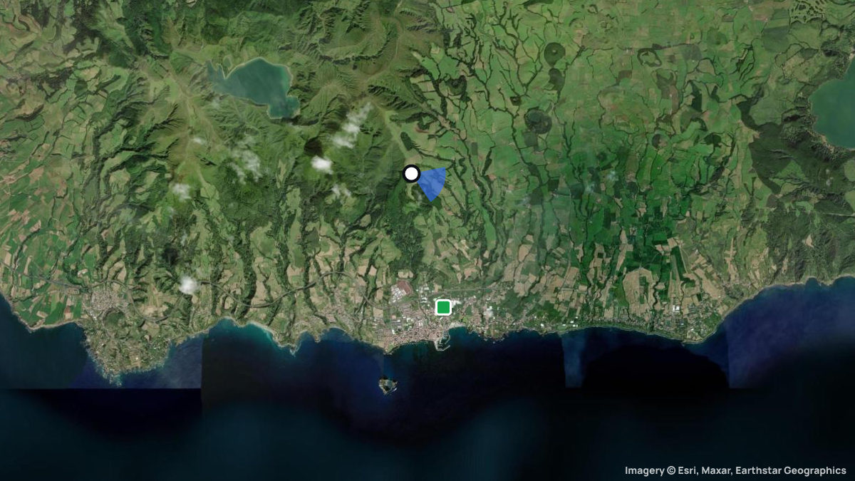 Satellite map of Pico da Cruz with its launches and landings