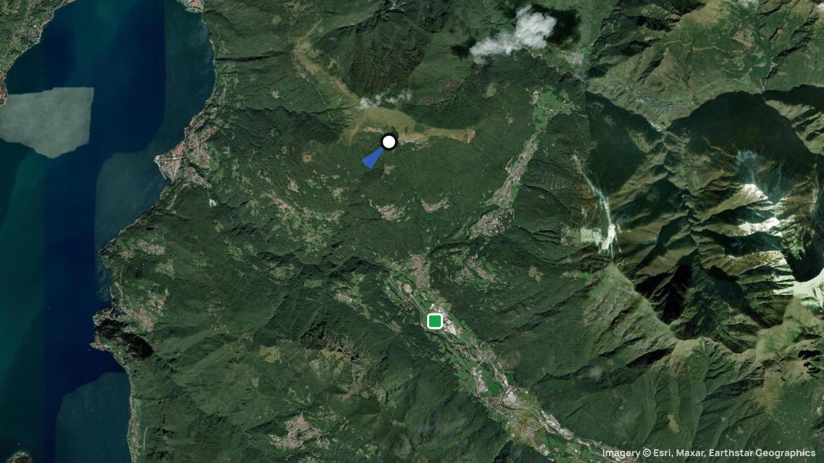 Satellite map of Alpe Giumello with its launches and landings