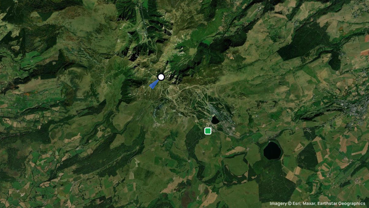 Satellite map of Puy Ferrand with its launches and landings