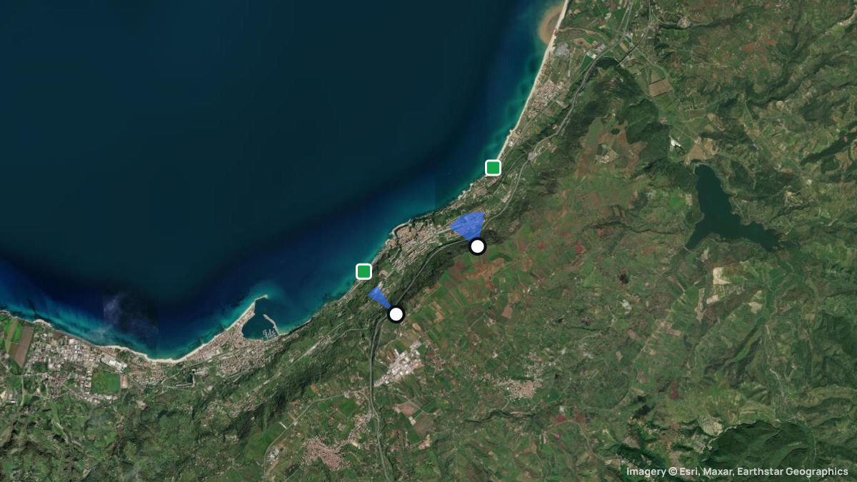 Satellite map of Pizzo Calabro with its launches and landings