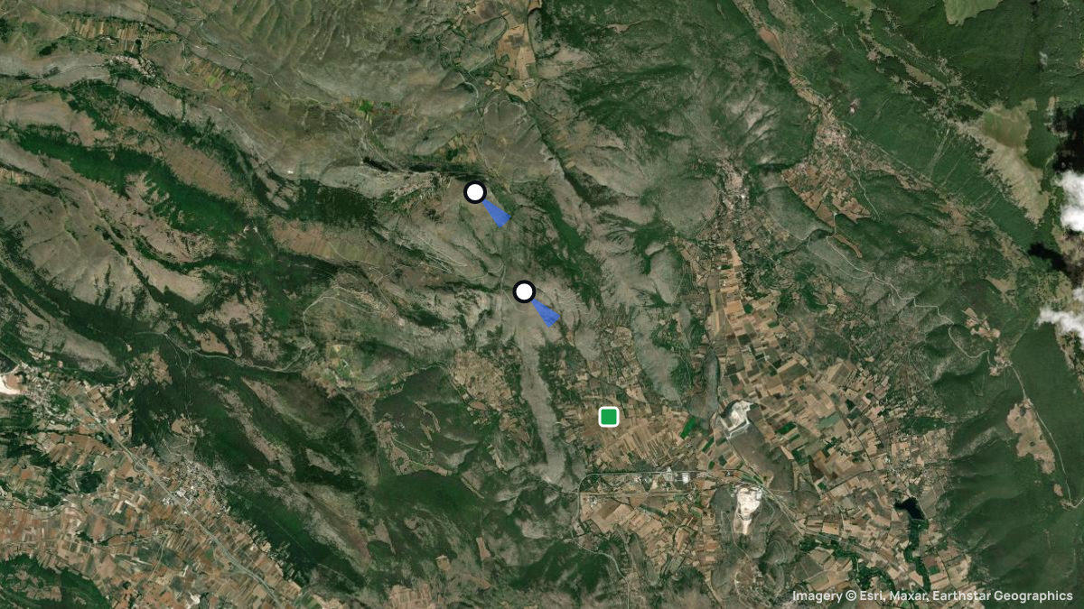 Satellite map of Calascio with its launches and landings
