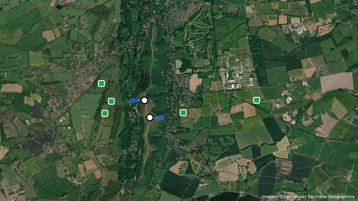 Satellitenkarte von Pinnacle Hill mit Start- und Landeplätzen