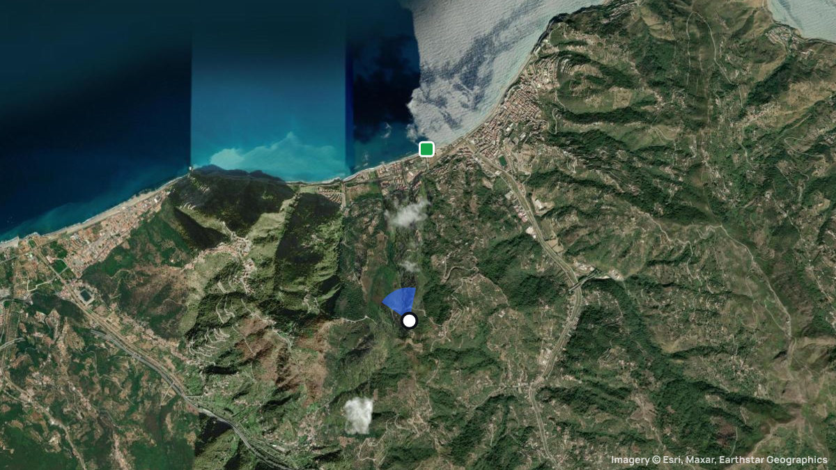 Satellite map of Piraino with its launches and landings