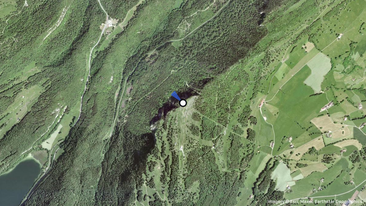 Satellite map of Dent de Vaulion with its launches and landings