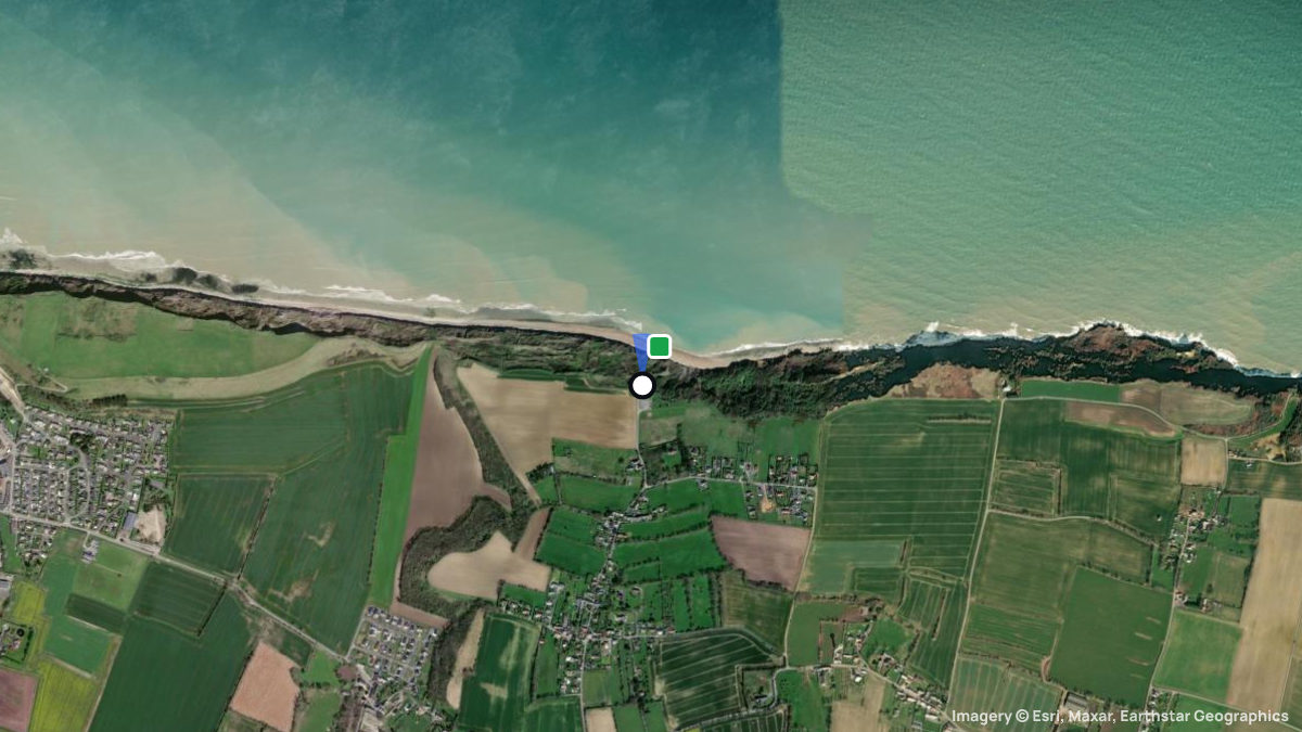 Satellite map of Commes with its launches and landings