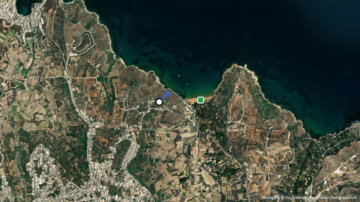 Satellitenkarte von Ramla Bay mit Start- und Landeplätzen