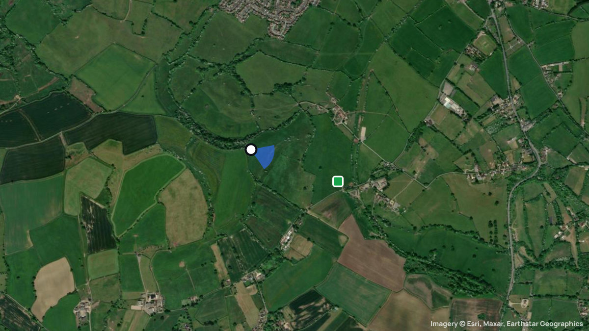 Satellitenkarte von Maes Knoll mit Start- und Landeplätzen