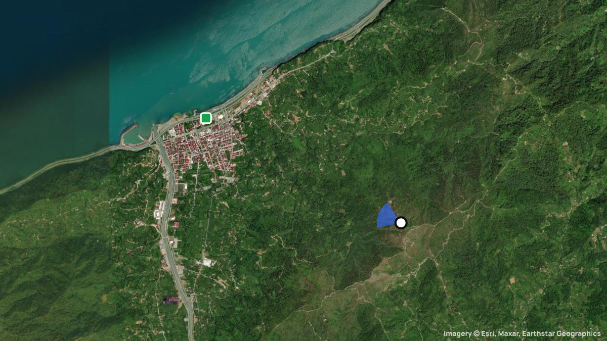 Satellite map of Arhavi with its launches and landings