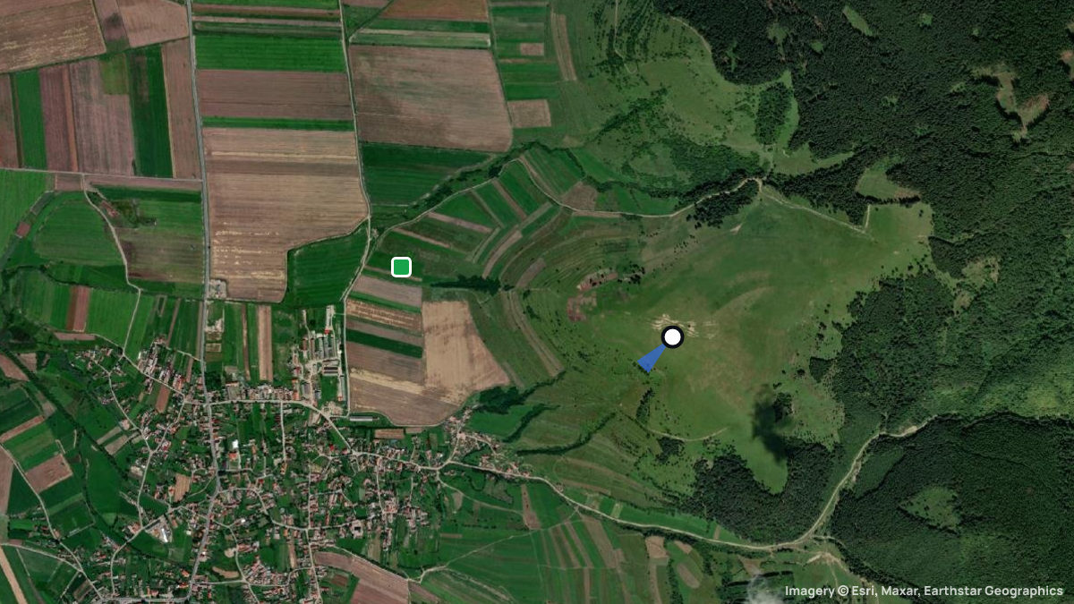 Satellitenkarte von Cozmeni mit Start- und Landeplätzen