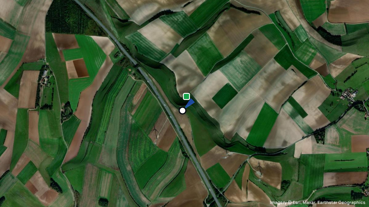 Satellite map of Frencq with its launches and landings
