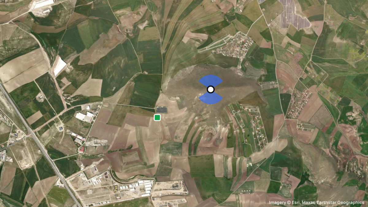 Satellite map of Racon Tepe with its launches and landings