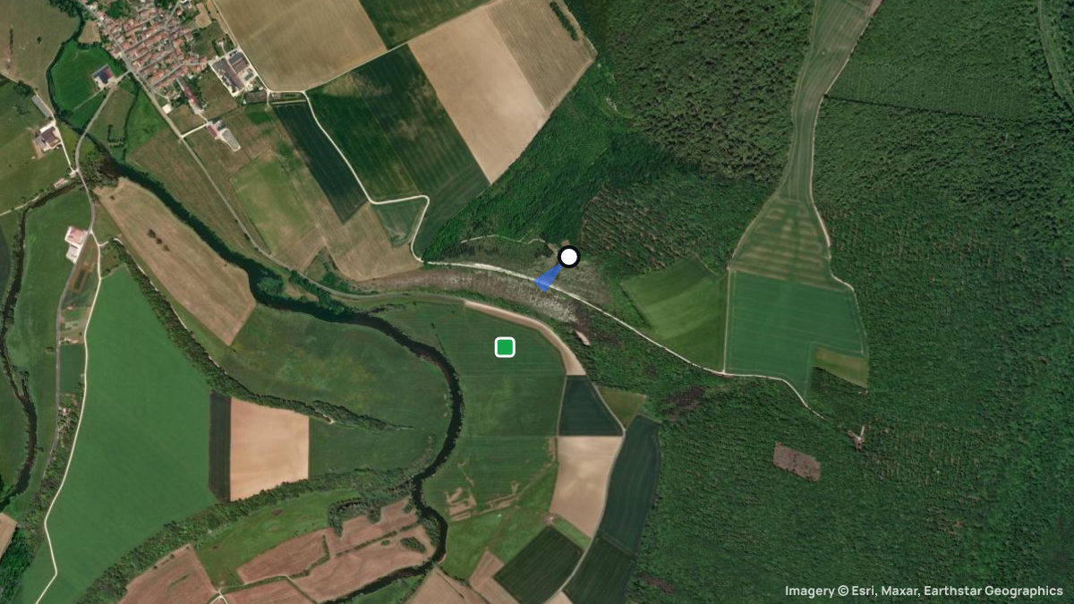 Satellite map of Les Rousseaux with its launches and landings