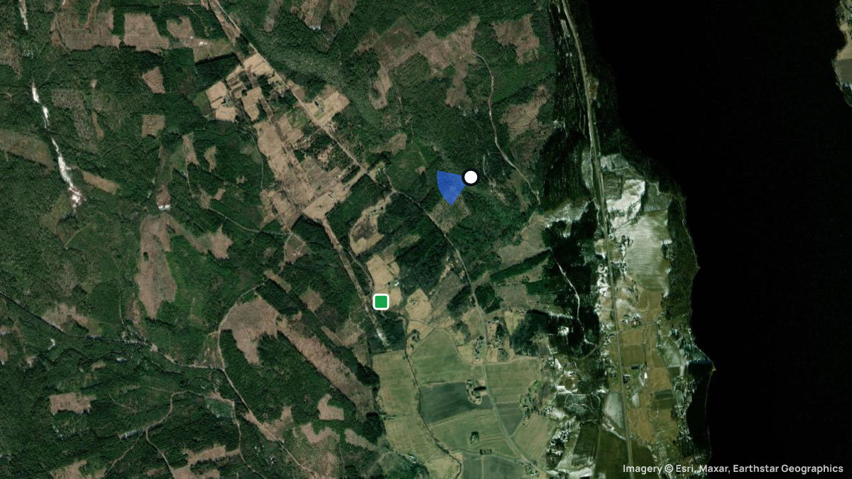 Satellite map of Tosseberg with its launches and landings
