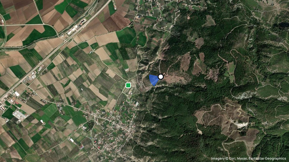 Satellite map of Issizca with its launches and landings