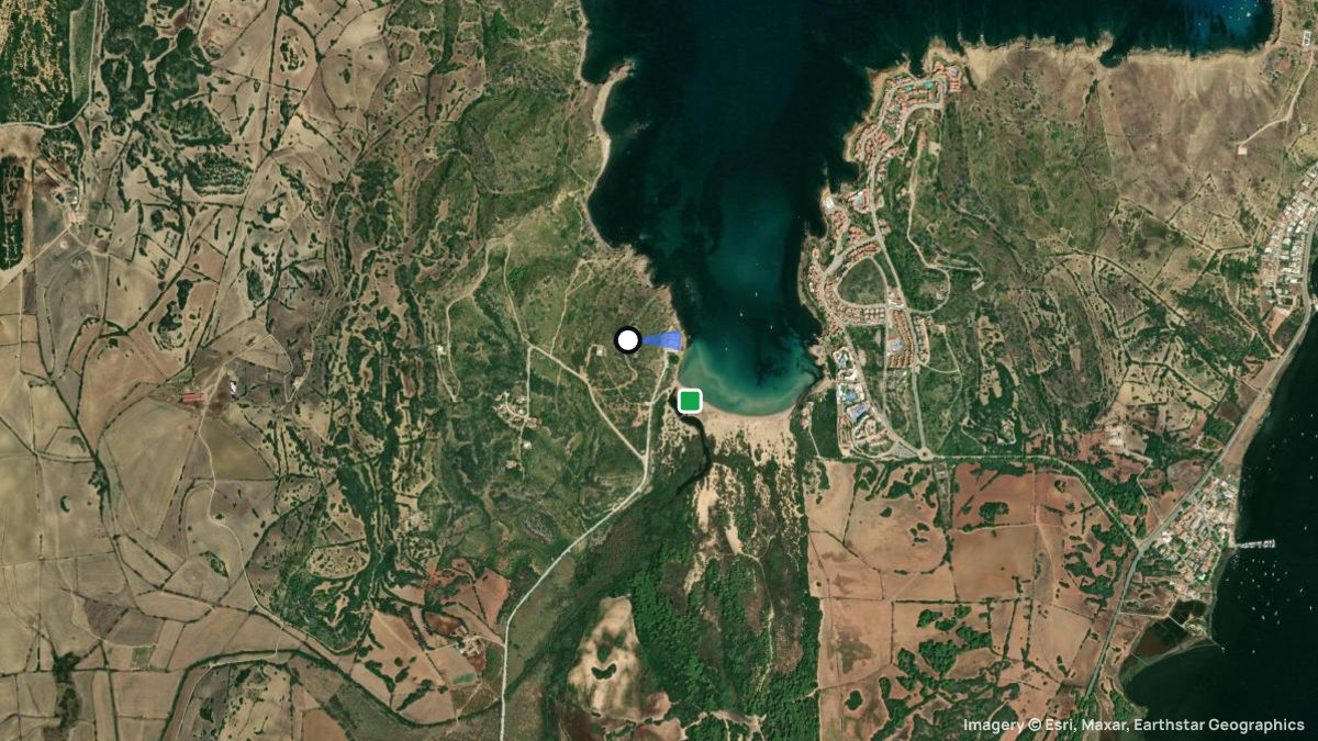 Satellite map of Cala Tirant with its launches and landings
