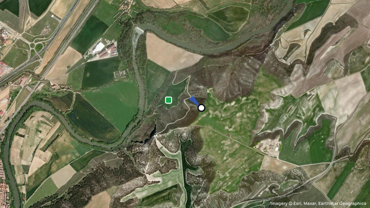 Satellite map of Aguilarejo with its launches and landings