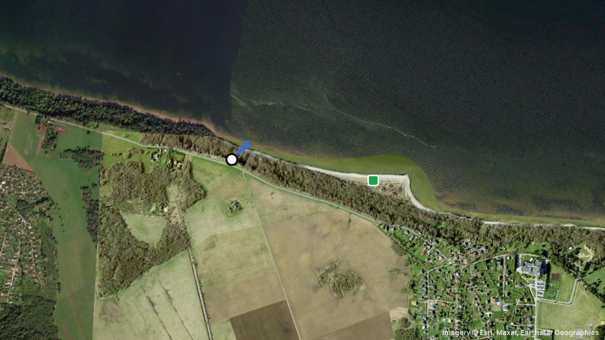 Satellite map of Toila with its launches and landings