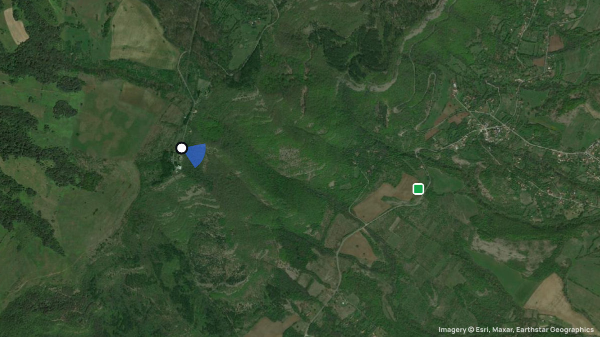 Satellite map of Dragoitsa with its launches and landings