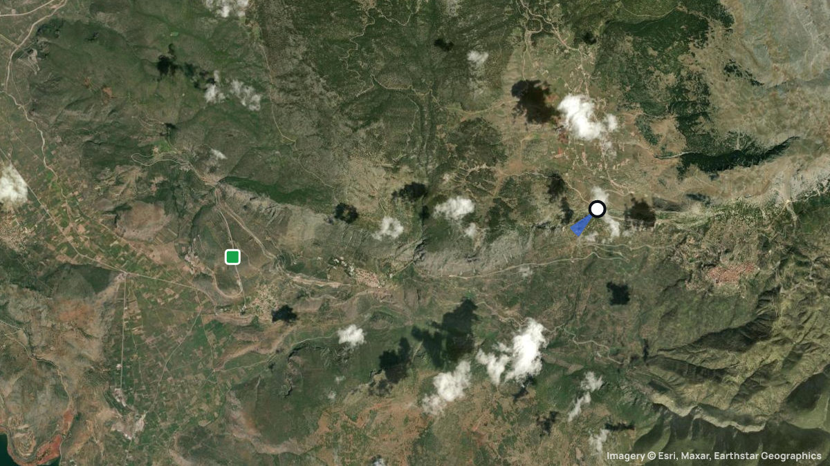 Satellite map of Stavros with its launches and landings