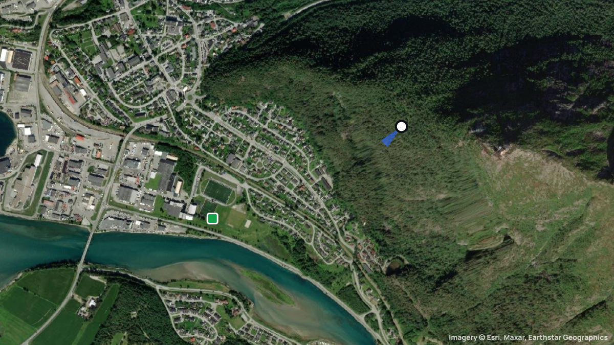Satellite map of Andalsnes with its launches and landings