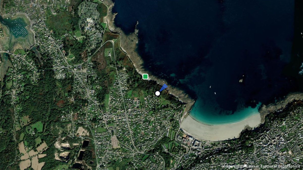 Satellite map of Perros-Guirec with its launches and landings