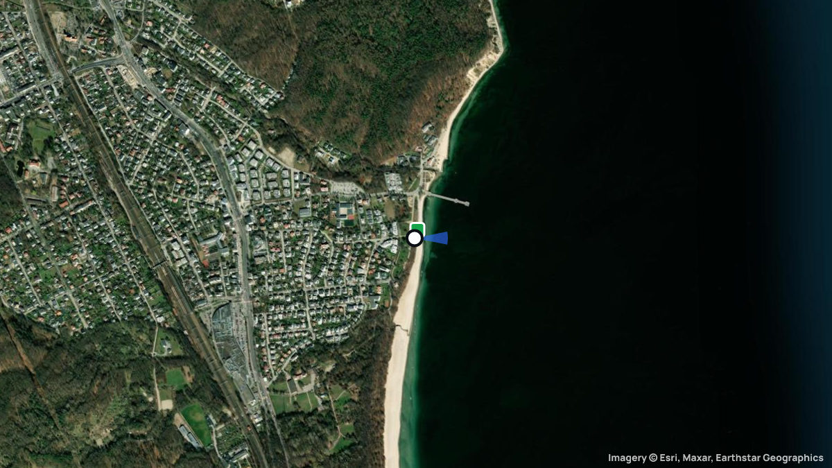 Satellite map of Orlowo with its launches and landings